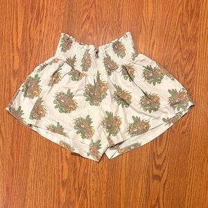 Kate Quinn Cream Floral High-Waisted Shorts